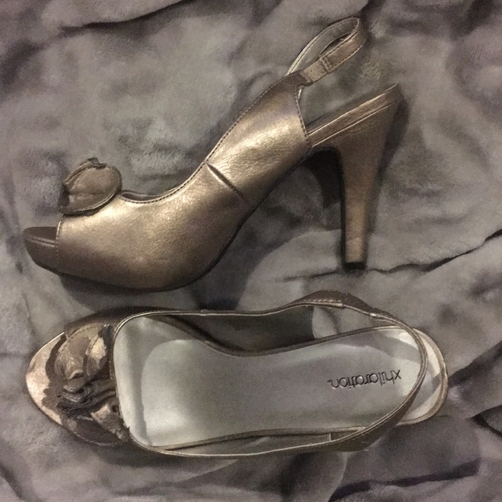 Women's size 8 heels